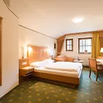 Hotell Alpenrast Tyrol