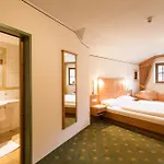 Hotell Alpenrast Tyrol 3*