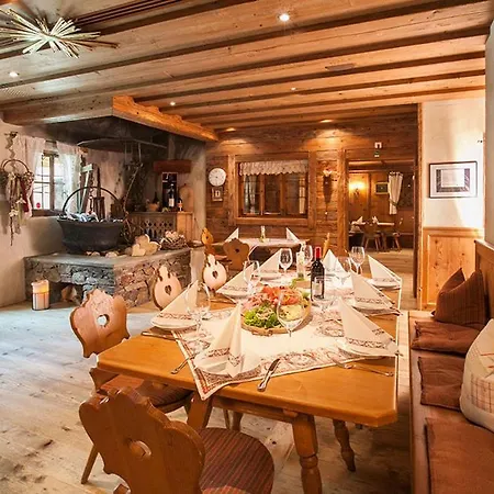 Szálloda Alpenrast Tyrol 3*