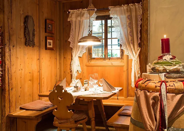 酒店 Alpenrast Tyrol 3*