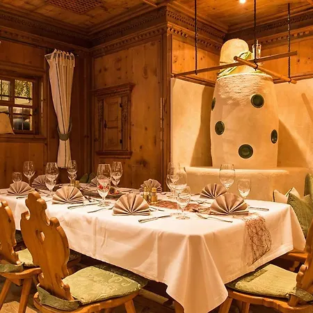 Hotel Alpenrast Tyrol Mils bei Imst